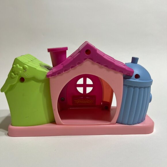 Littlest Pet Shop Playful Puppies Playset with LPS Poodles #37, #38, #39 - Picture 7 of 10